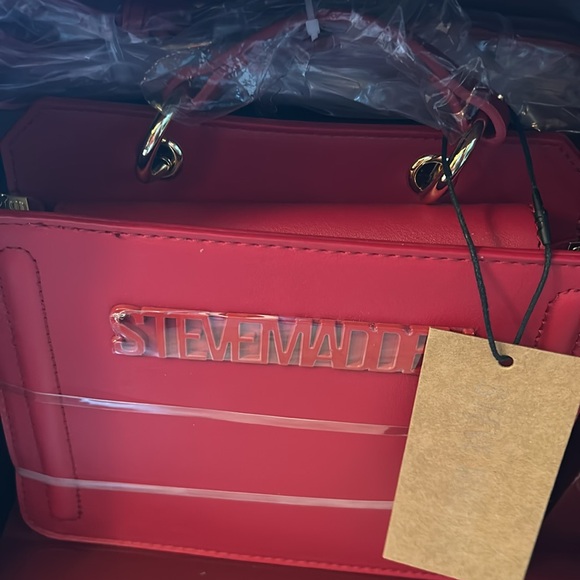NIB Steve Madden Red (Evelyn) Gift Set - Special Edition - Christmas Gift 🎁 - Picture 10 of 13